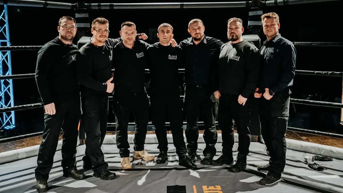 Das Team von Alpha Security im Boxring